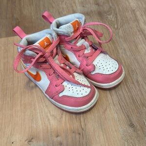 Jumpman Jordan mid 1 sneaker